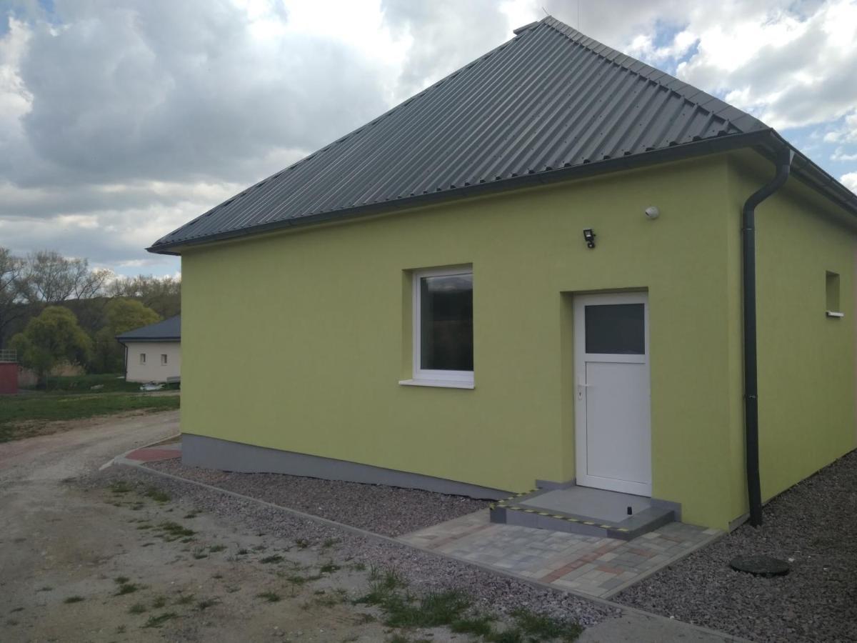 Apartmanove Ubytovanie Vkf Volkovce Bagian luar foto