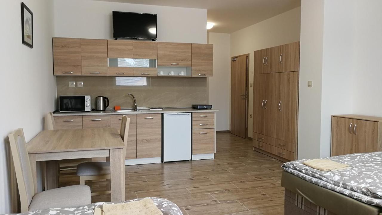 Apartmanove Ubytovanie Vkf Volkovce Bagian luar foto