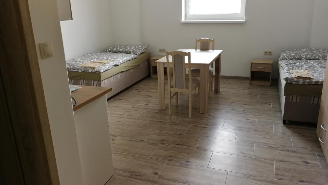 Apartmanove Ubytovanie Vkf Volkovce Bagian luar foto